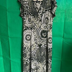 Elegant Green and White Floral Dress
